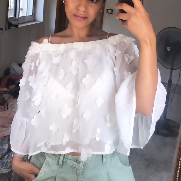 White off shoulder top - Picture 3 of 4
